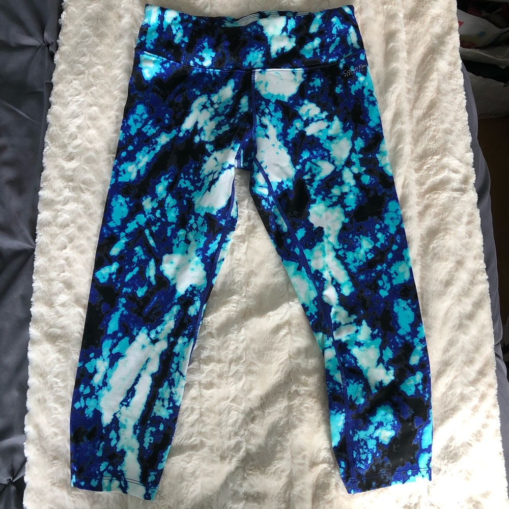 Calvin Klein Capri Performance Leggings -Small